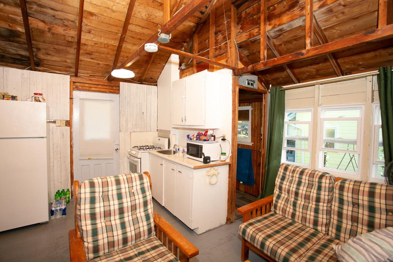 Fun Place With A Sandy Beach For Swimming, Boating, And Fishing, Featuring 3 Available Cabins Fenelon Falls Bagian luar foto