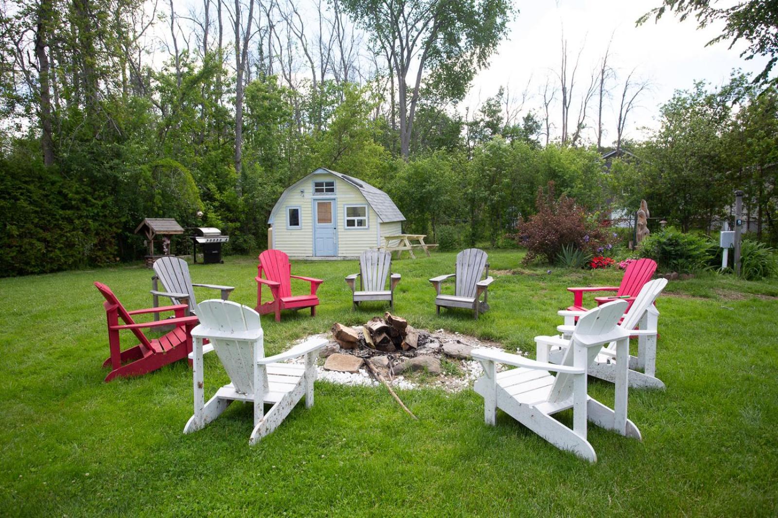 Fun Place With A Sandy Beach For Swimming, Boating, And Fishing, Featuring 3 Available Cabins Fenelon Falls Bagian luar foto