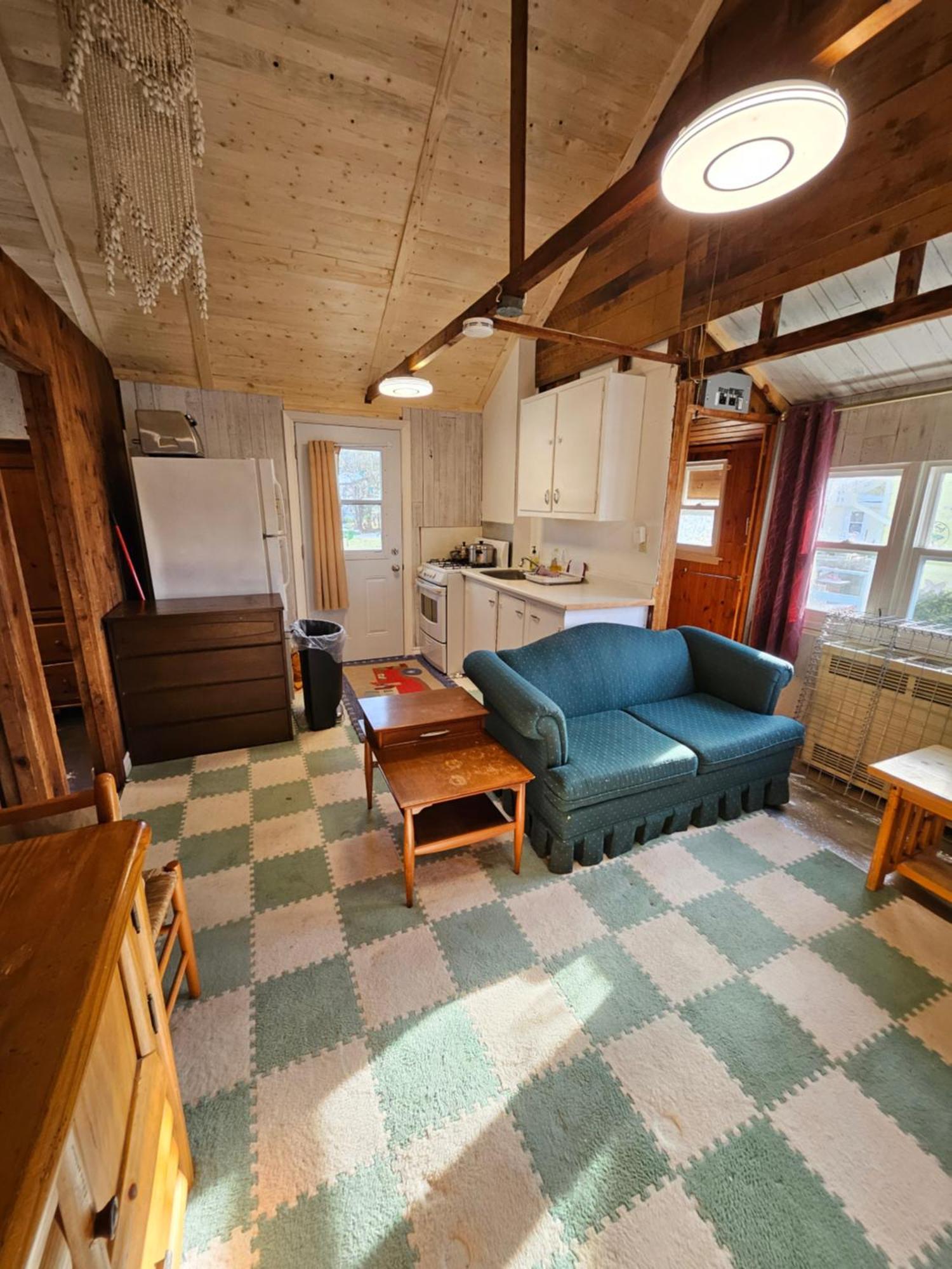 Fun Place With A Sandy Beach For Swimming, Boating, And Fishing, Featuring 3 Available Cabins Fenelon Falls Bagian luar foto